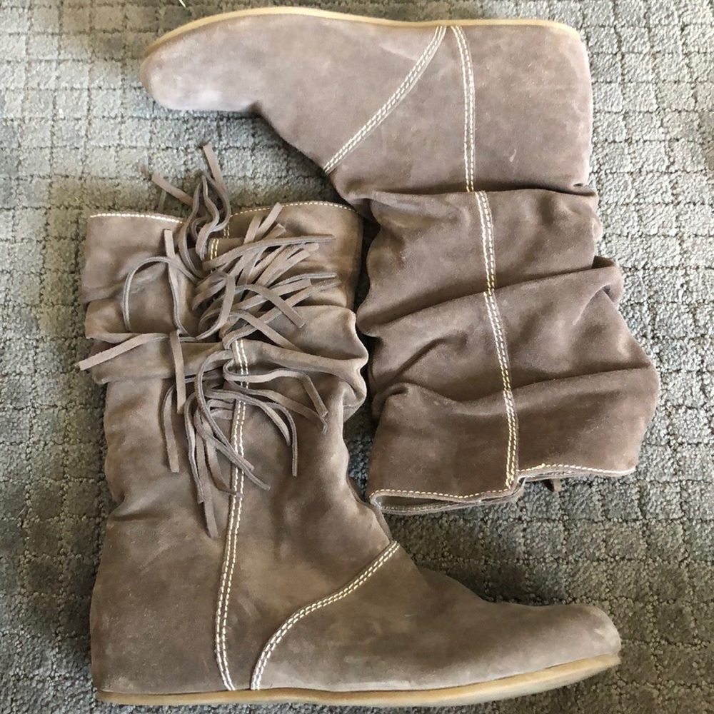 Fringe BP boots